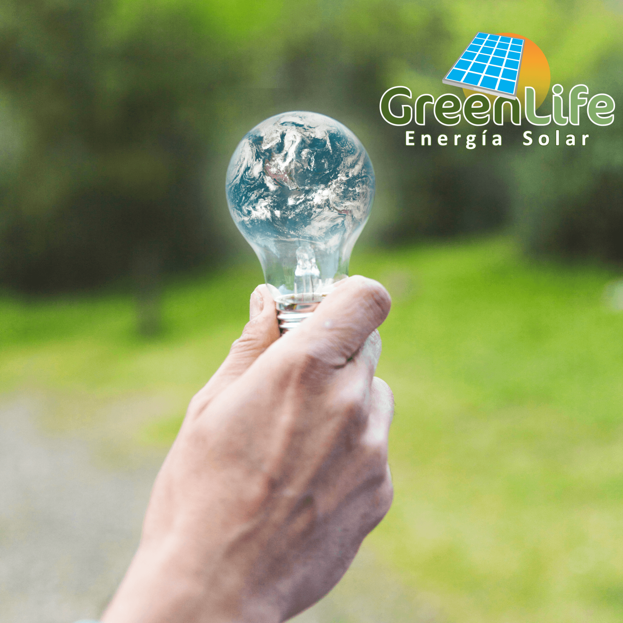 Equipo GreenLife trabajando en energía solar